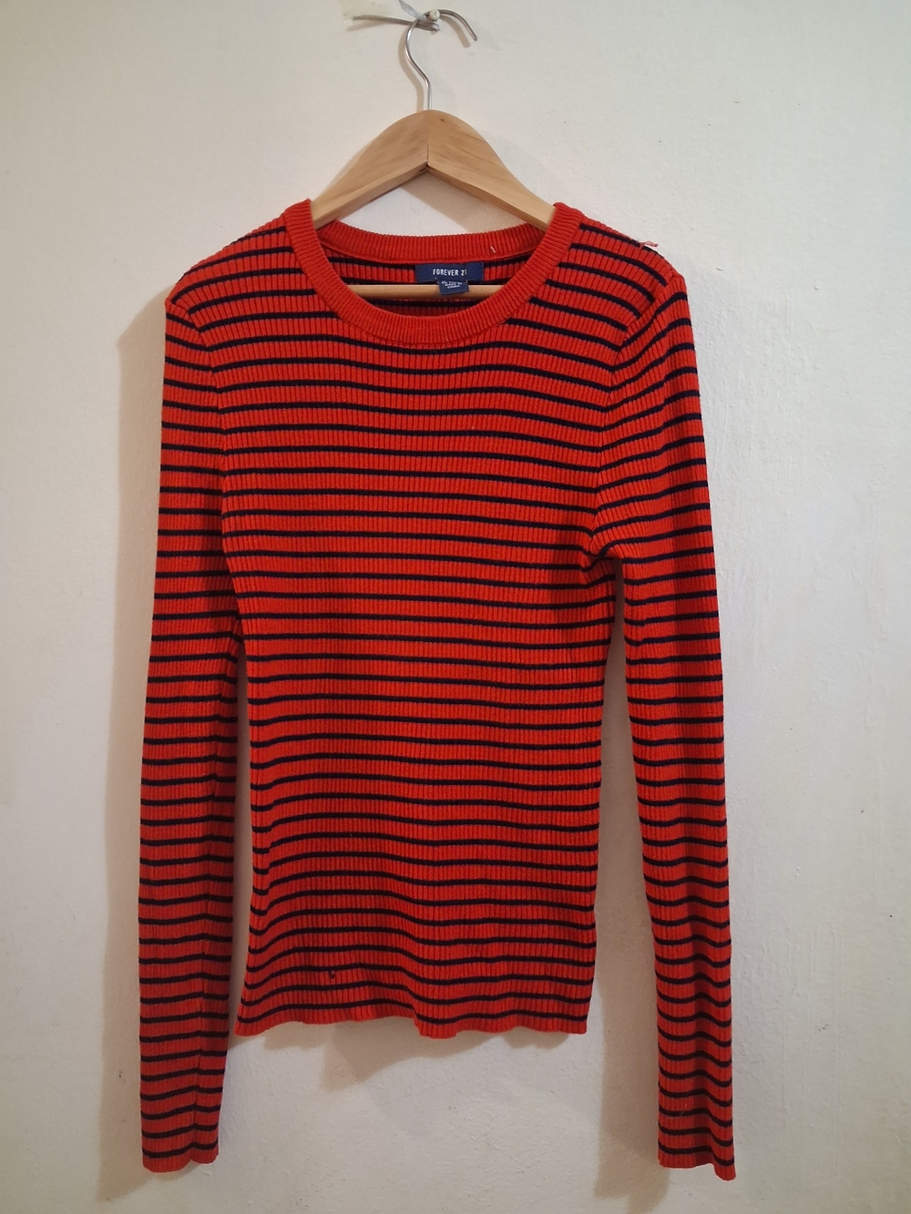Forever 21 Red & Black Ribbed Stripe Crew Neck Sweater